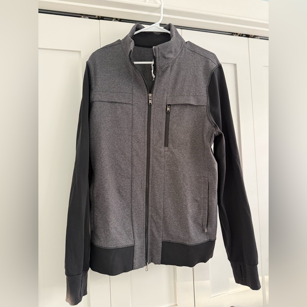 Lululemon men’s Charcoal Zip-Up jacket